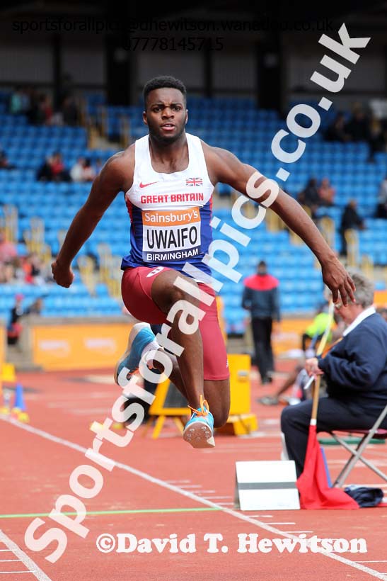 Johnny Sawyers (WSE) triple jump, 2014 Sainsbury's British Championships. Photo: David T. Hewitson/Sports for All Pics